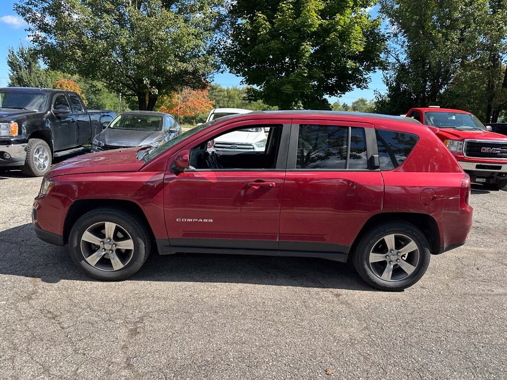 Used 2017 Jeep Compass Latitude 4x4 SUV