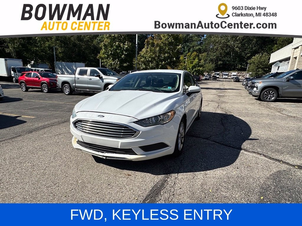 Used 2017 Ford Fusion SE Sedan