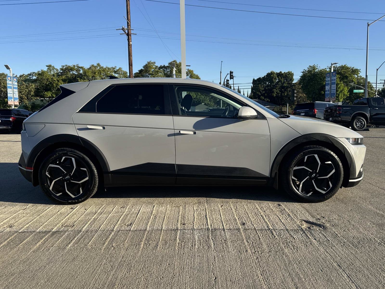Used 2024 Hyundai IONIQ 5 SEL with VIN KM8KN4DE5RU304482 for sale in Long Beach, CA
