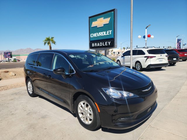 2023 Chrysler Voyager