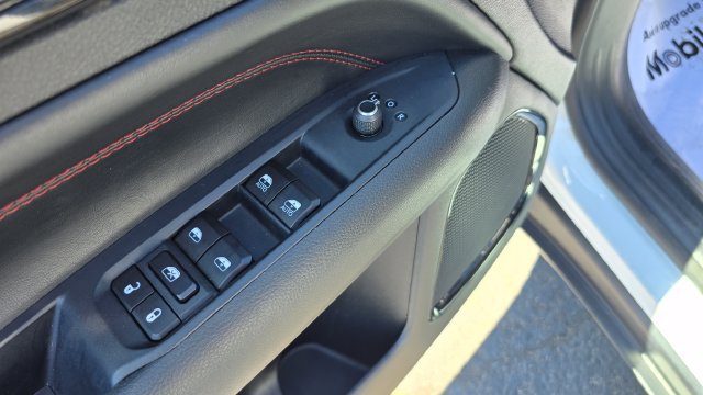 2025 Jeep Compass Trailhawk - Photo 17