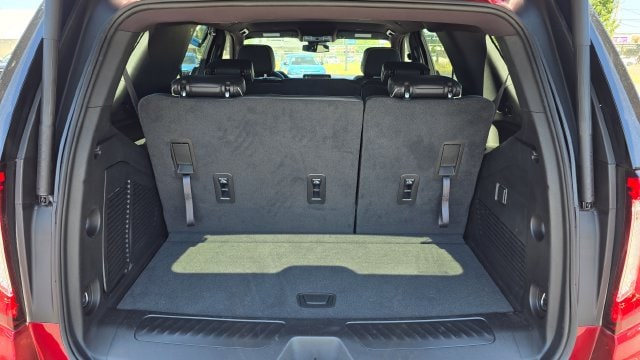 2023 GMC Yukon SLT - Photo 13