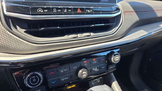 2025 Jeep Compass Trailhawk - Photo 22
