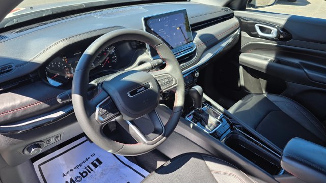 2025 Jeep Compass Trailhawk - Photo 16