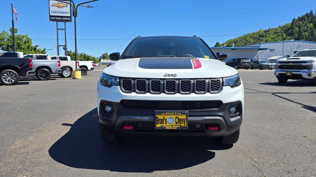 2025 Jeep Compass Trailhawk - Photo 2