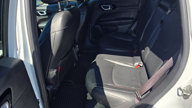2025 Jeep Compass Trailhawk - Photo 11