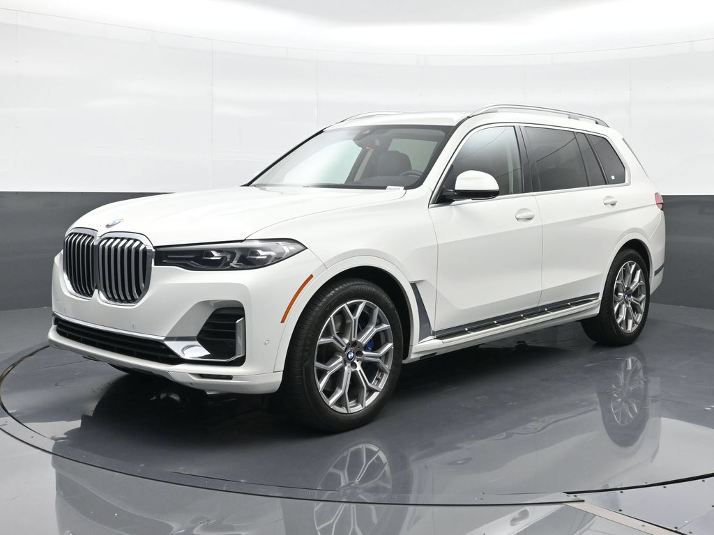 2022 BMW X7