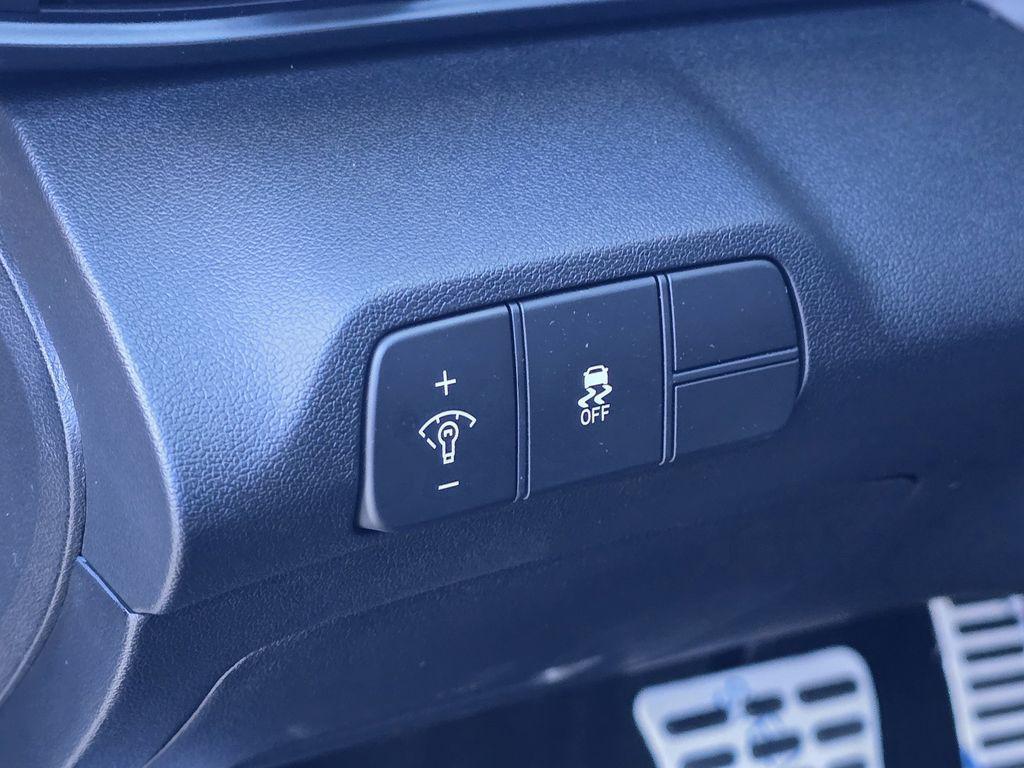 2026 Hyundai Elantra SEL Sport - Photo 17