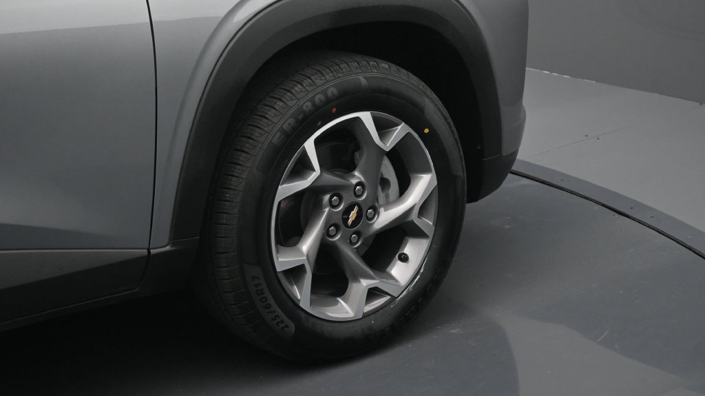 2025 Chevrolet Trax LT - Photo 6
