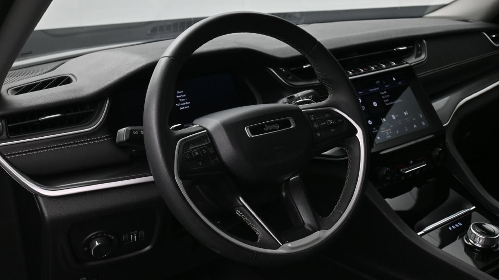 2023 Jeep Grand Cherokee Laredo - Photo 9