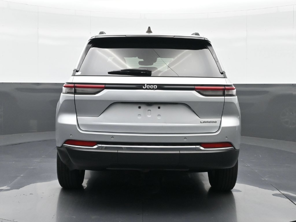 2023 Jeep Grand Cherokee Laredo - Photo 15