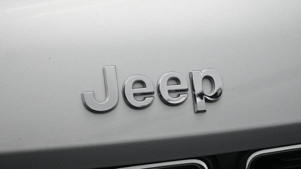 2023 Jeep Grand Cherokee Laredo - Photo 18