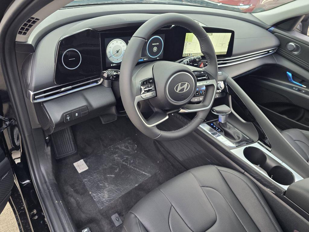 2026 Hyundai Elantra Limited - Photo 16