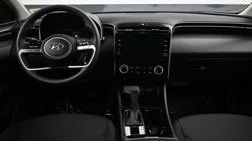Used 2024 Hyundai Tucson SE SUV