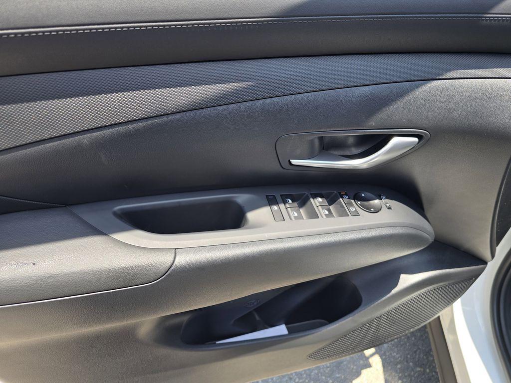 2026 Hyundai Santa Cruz SEL - Photo 14