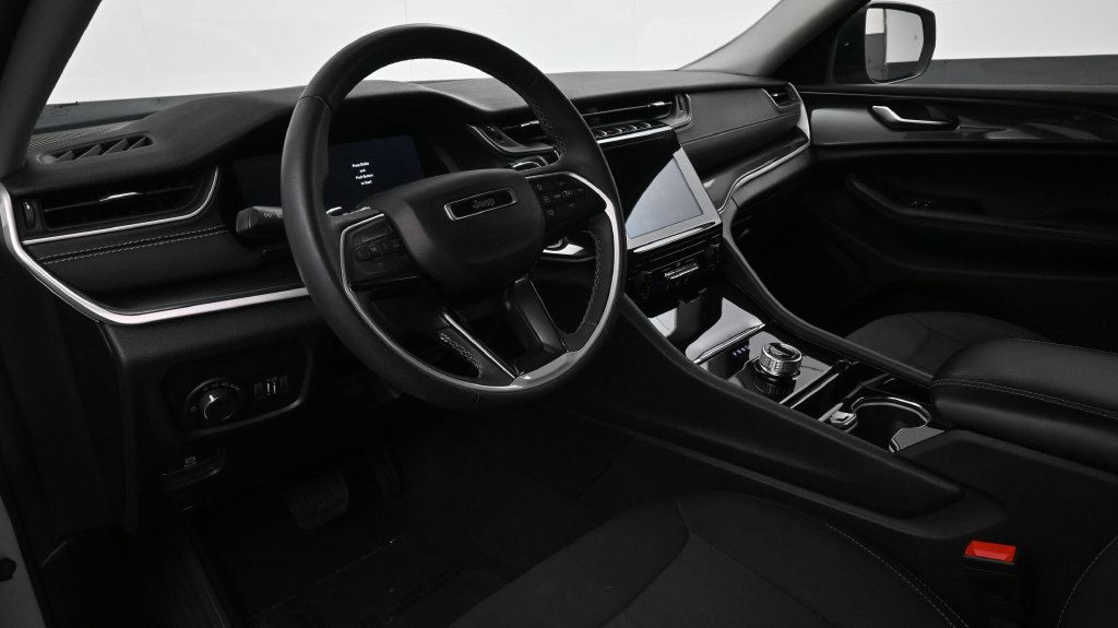 2023 Jeep Grand Cherokee Laredo - Photo 7
