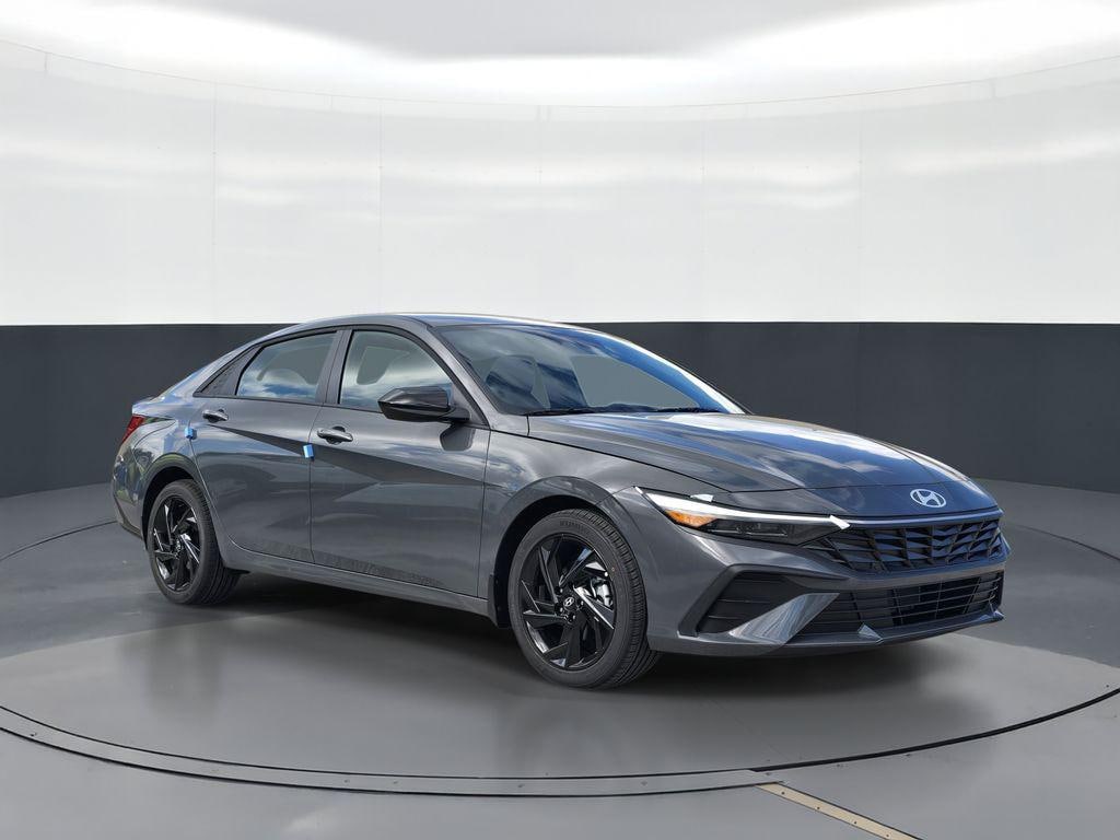 New 2026 Hyundai Elantra SEL Sport Sedan
