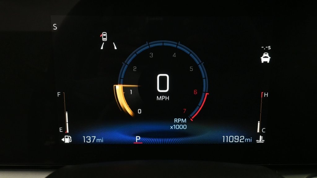 2025 Chevrolet Trax LT - Photo 10