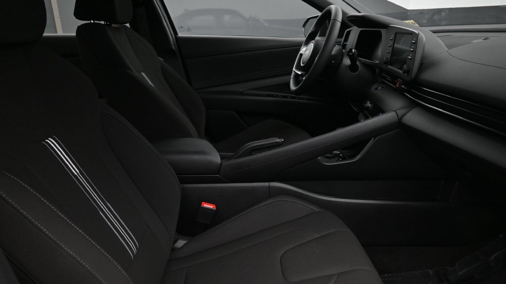 Used 2025 Hyundai Elantra SEL Sport Sedan