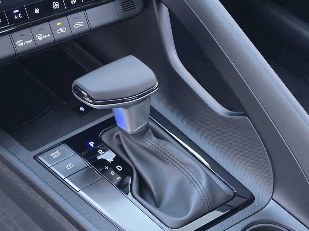 2026 Hyundai Elantra SEL Sport - Photo 18
