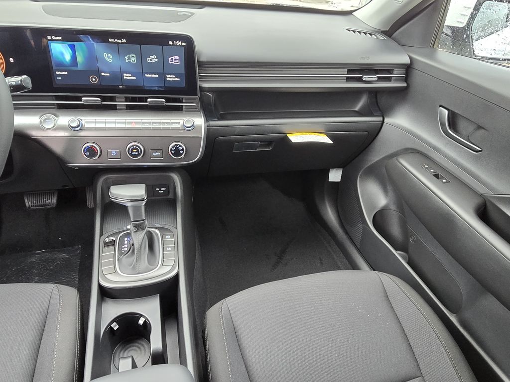 2025 Hyundai Kona SE - Photo 9