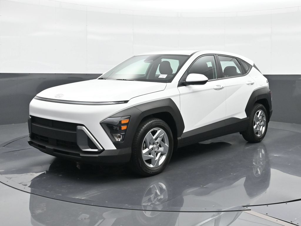 2025 Hyundai Kona SE - Photo 1