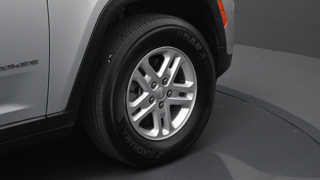 2023 Jeep Grand Cherokee Laredo - Photo 6