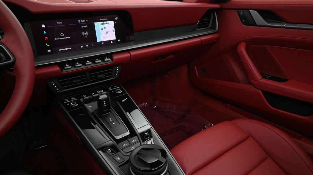 2026 Porsche 911 - Photo 8