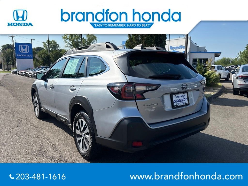 Used 2025 Subaru Outback 2.5i SUV