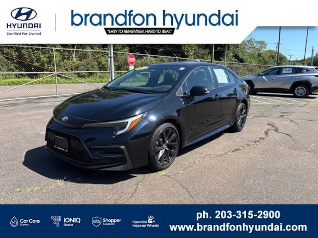 Used 2024 Toyota Corolla SE Sedan