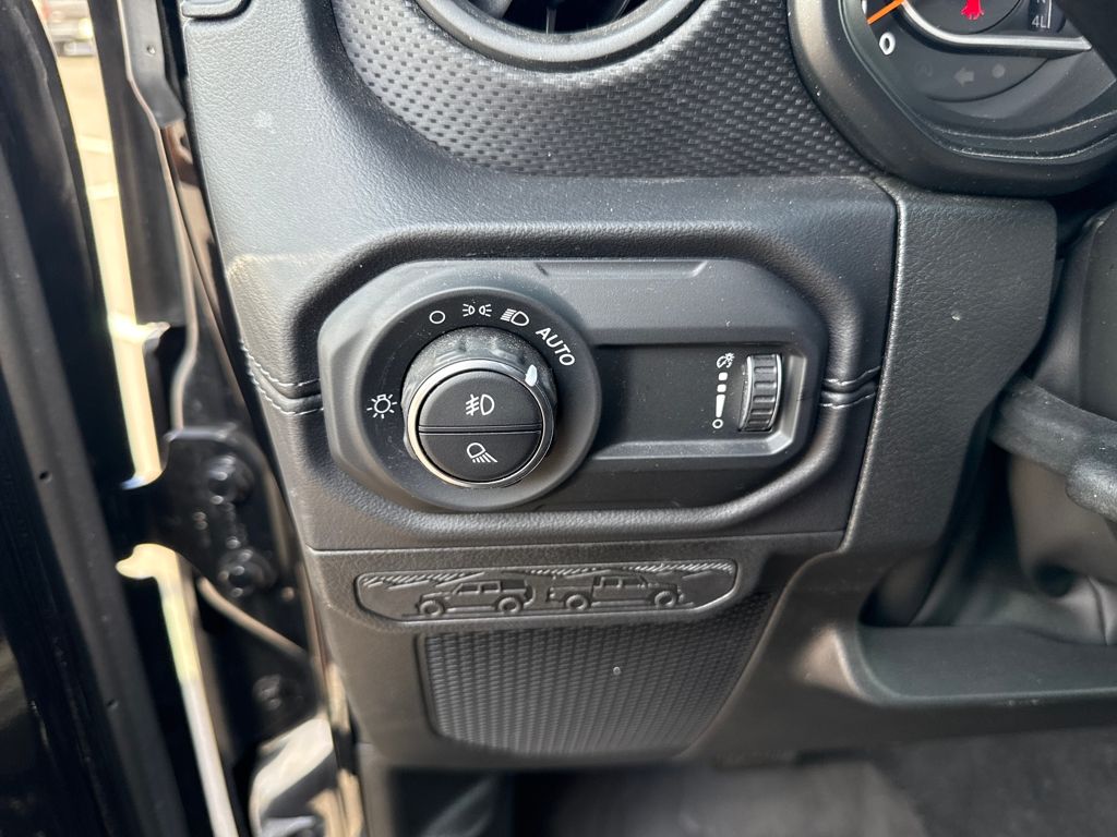 2024 Jeep Gladiator Mojave - Photo 14