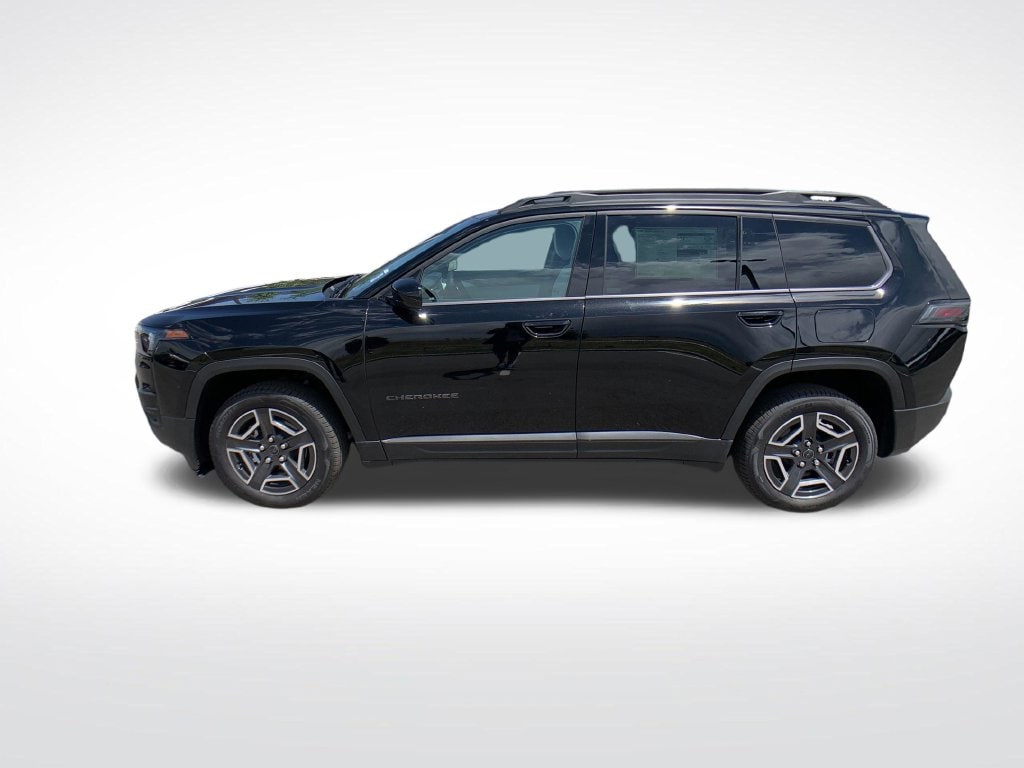 New 2026 Jeep Cherokee Laredo Sport Utility