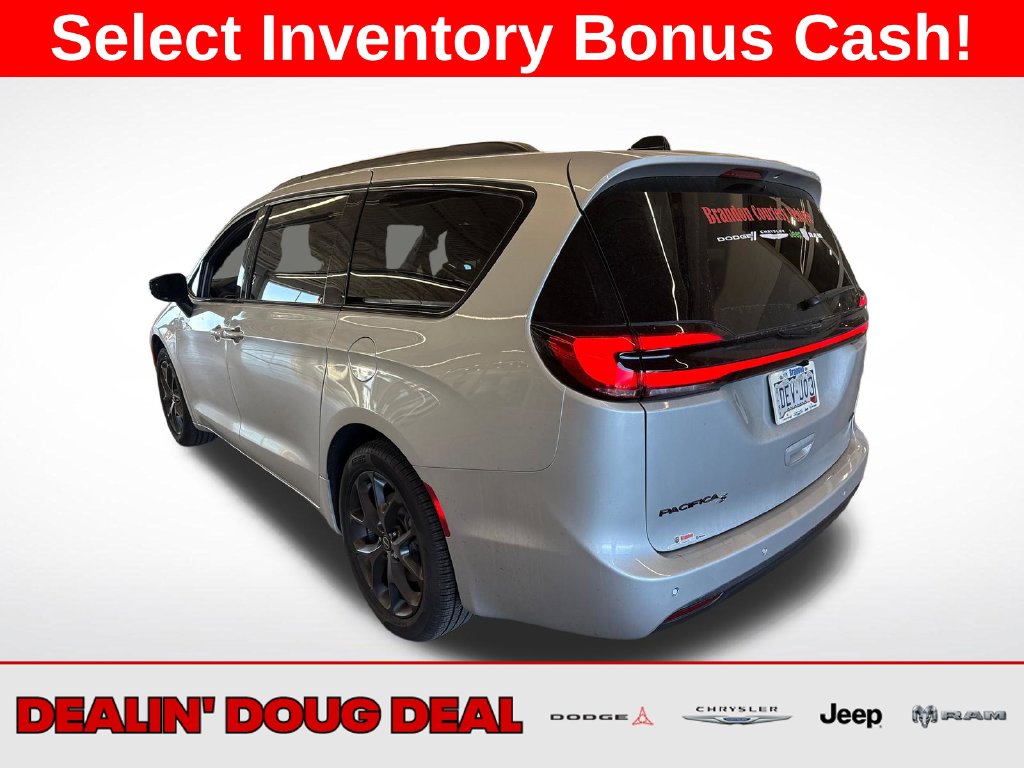 New 2026 Chrysler Pacifica Select Passenger Van
