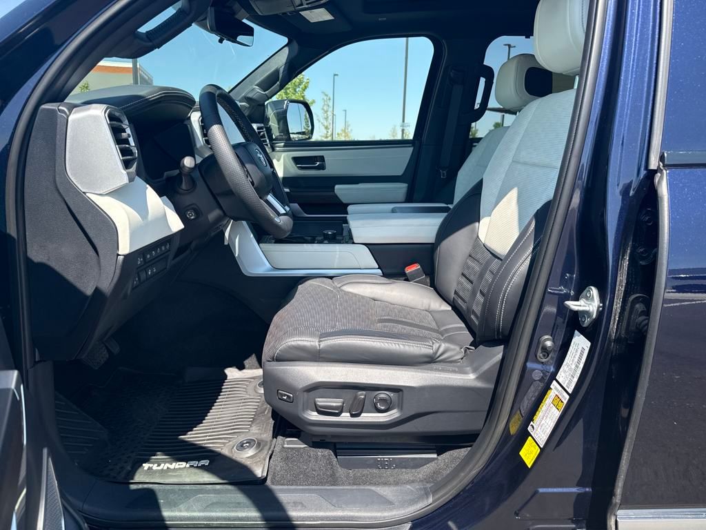 2024 Toyota Tundra Capstone - Photo 32