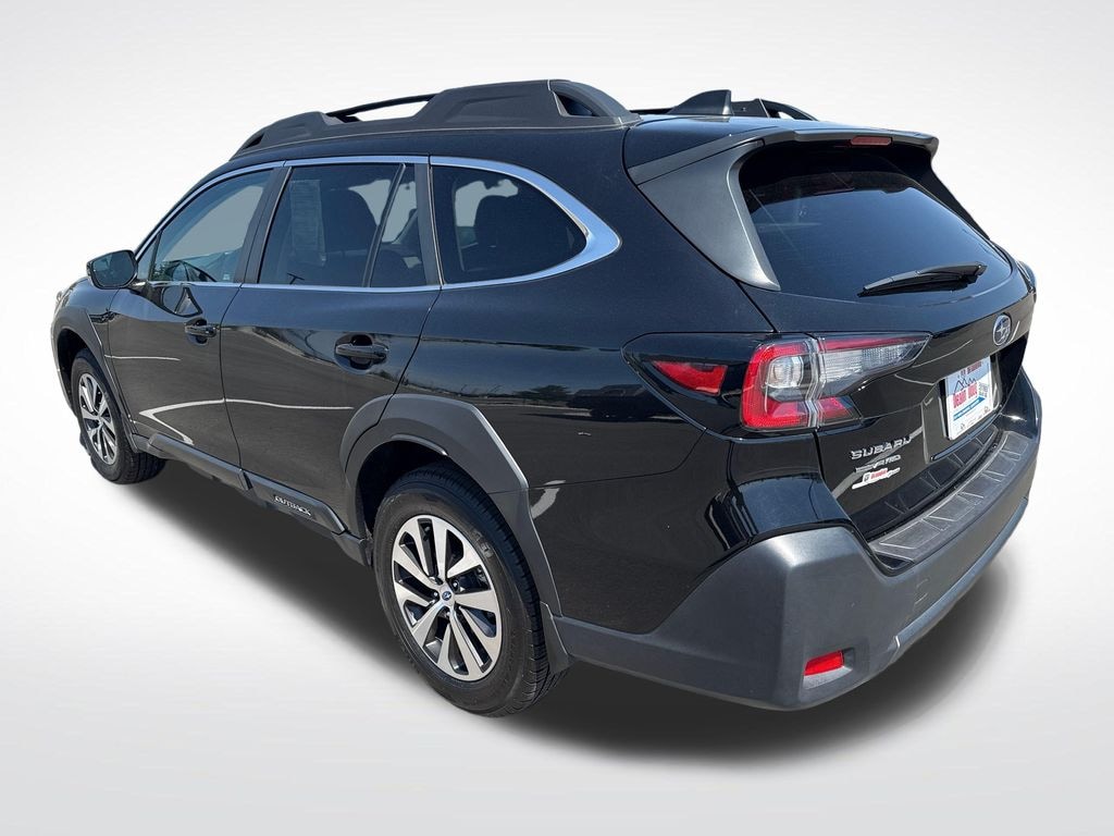 Used 2025 Subaru Outback Premium SUV