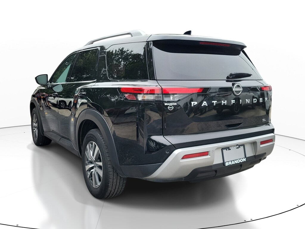 Used 2025 Nissan Pathfinder SL SUV