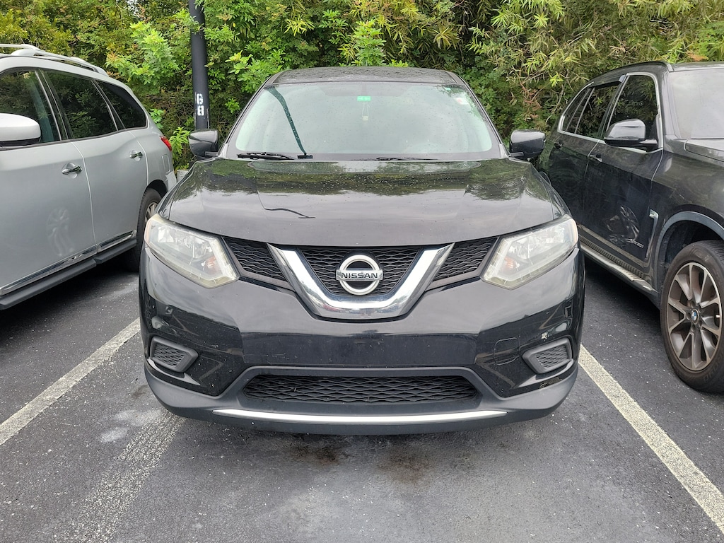 Used 2016 Nissan Rogue S SUV