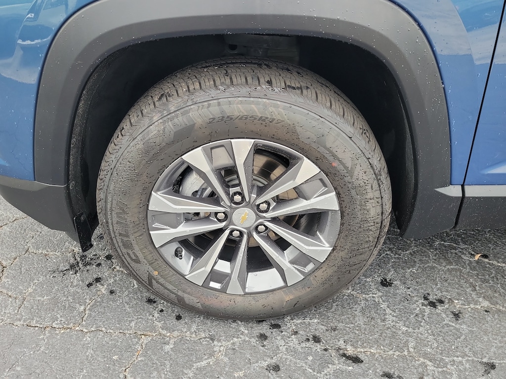 Used 2025 Chevrolet Equinox LT SUV