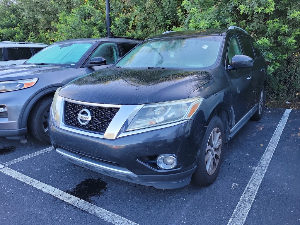 Used 2016 Nissan Pathfinder SL SUV