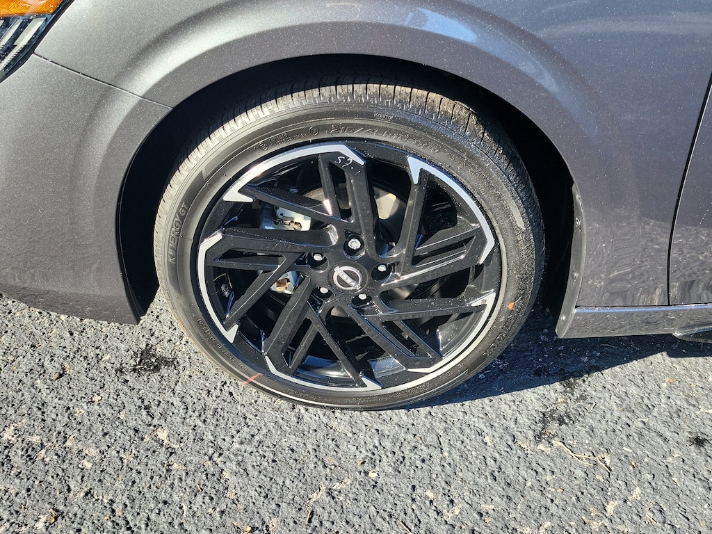 New 2027 Nissan Sentra SR Sedan