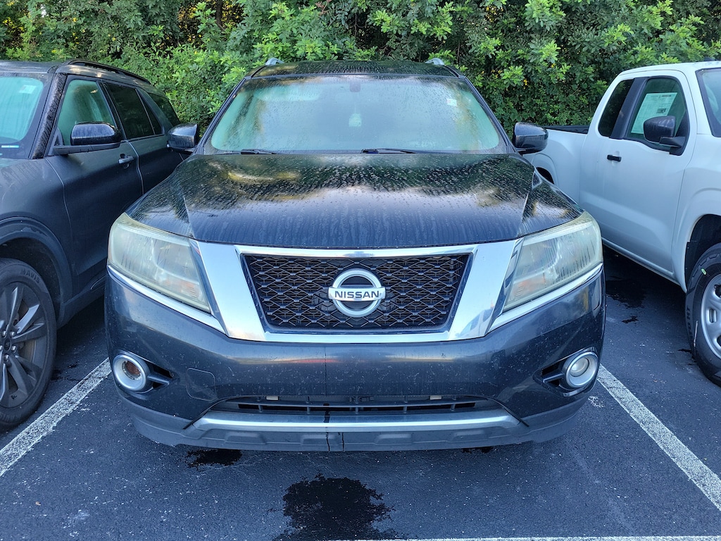 Used 2016 Nissan Pathfinder SL SUV