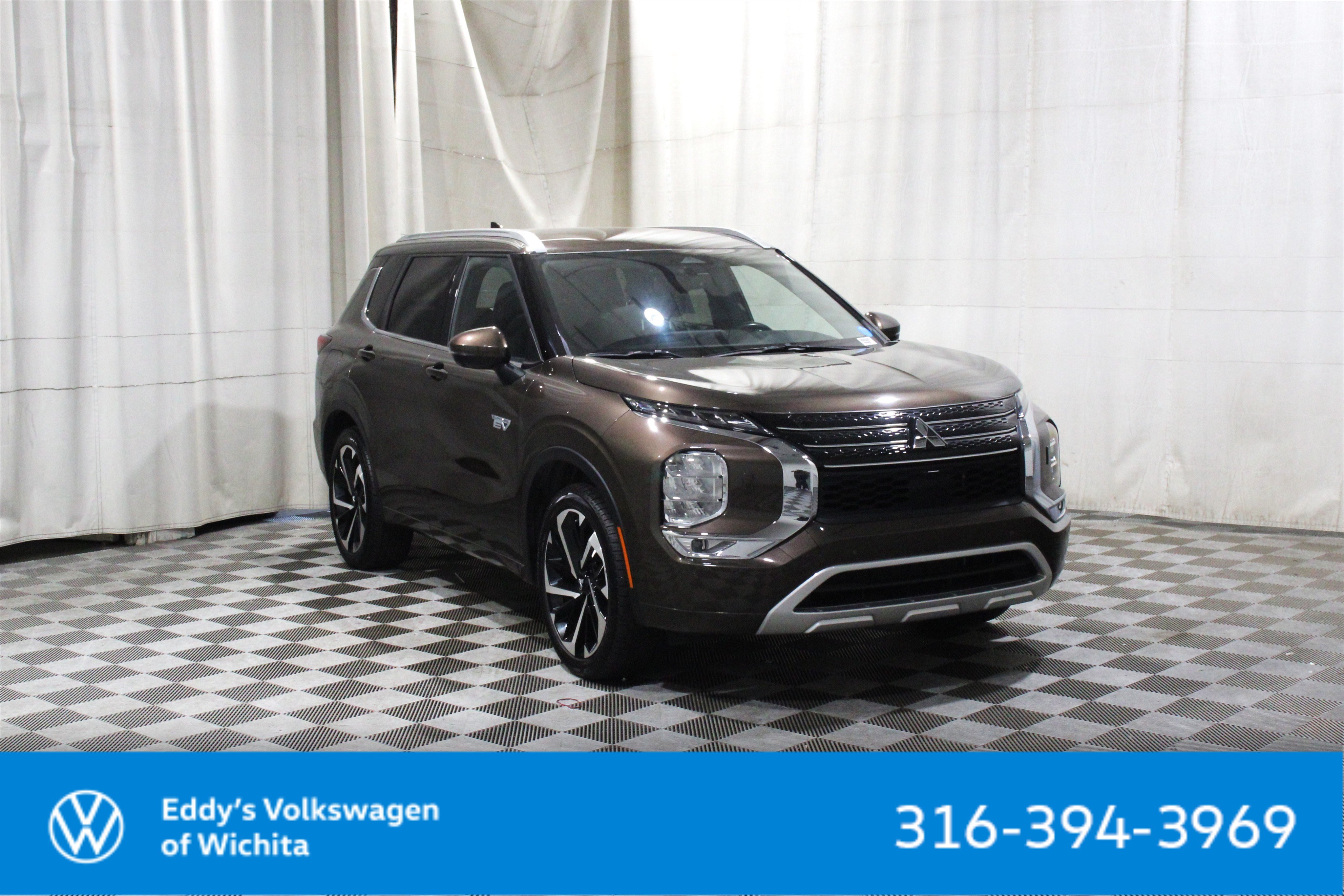 Used 2024 Mitsubishi Outlander Plug-In Hybrid SEL Sport Utility