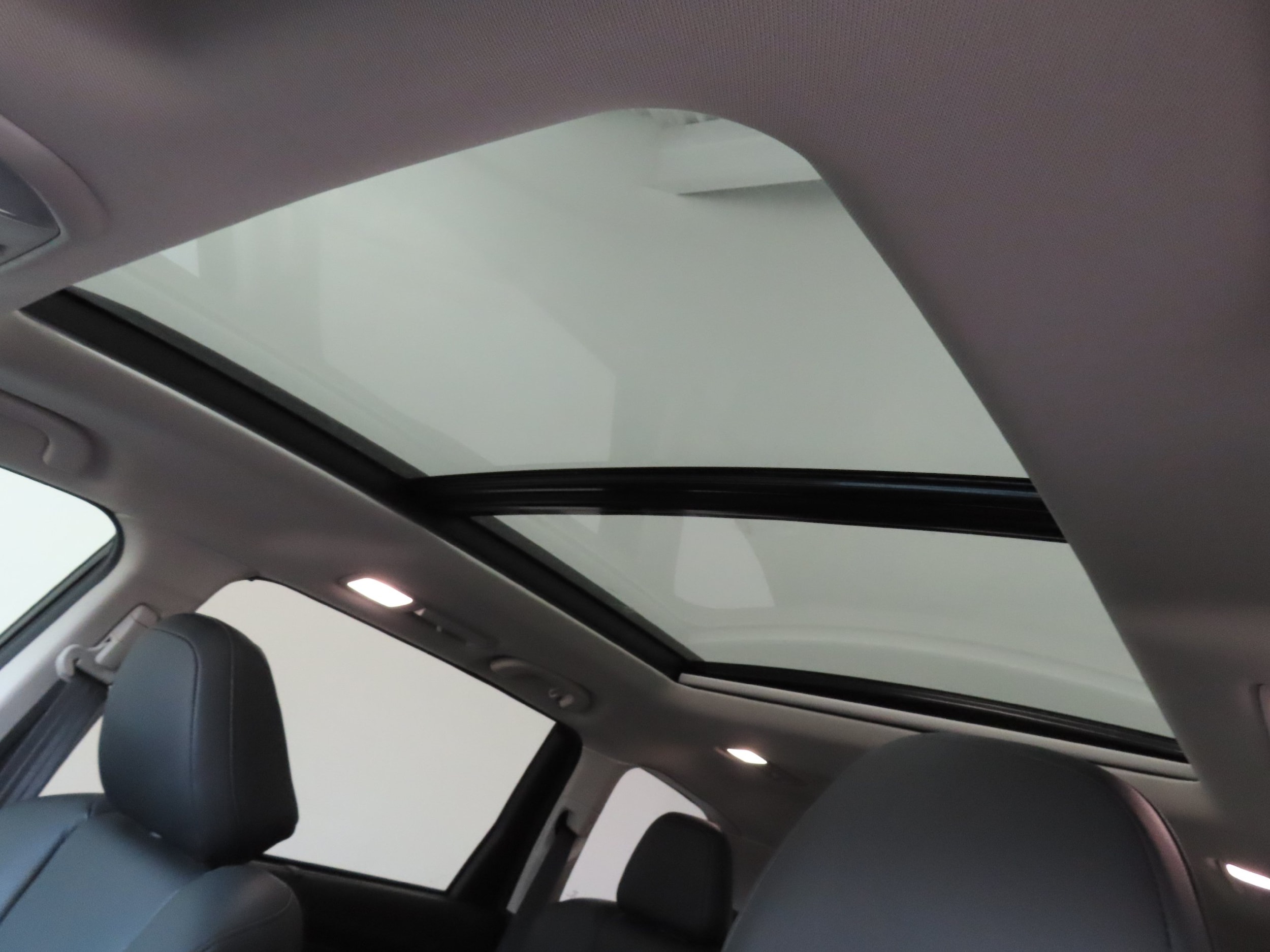 2026 Subaru Ascent Touring - Photo 19