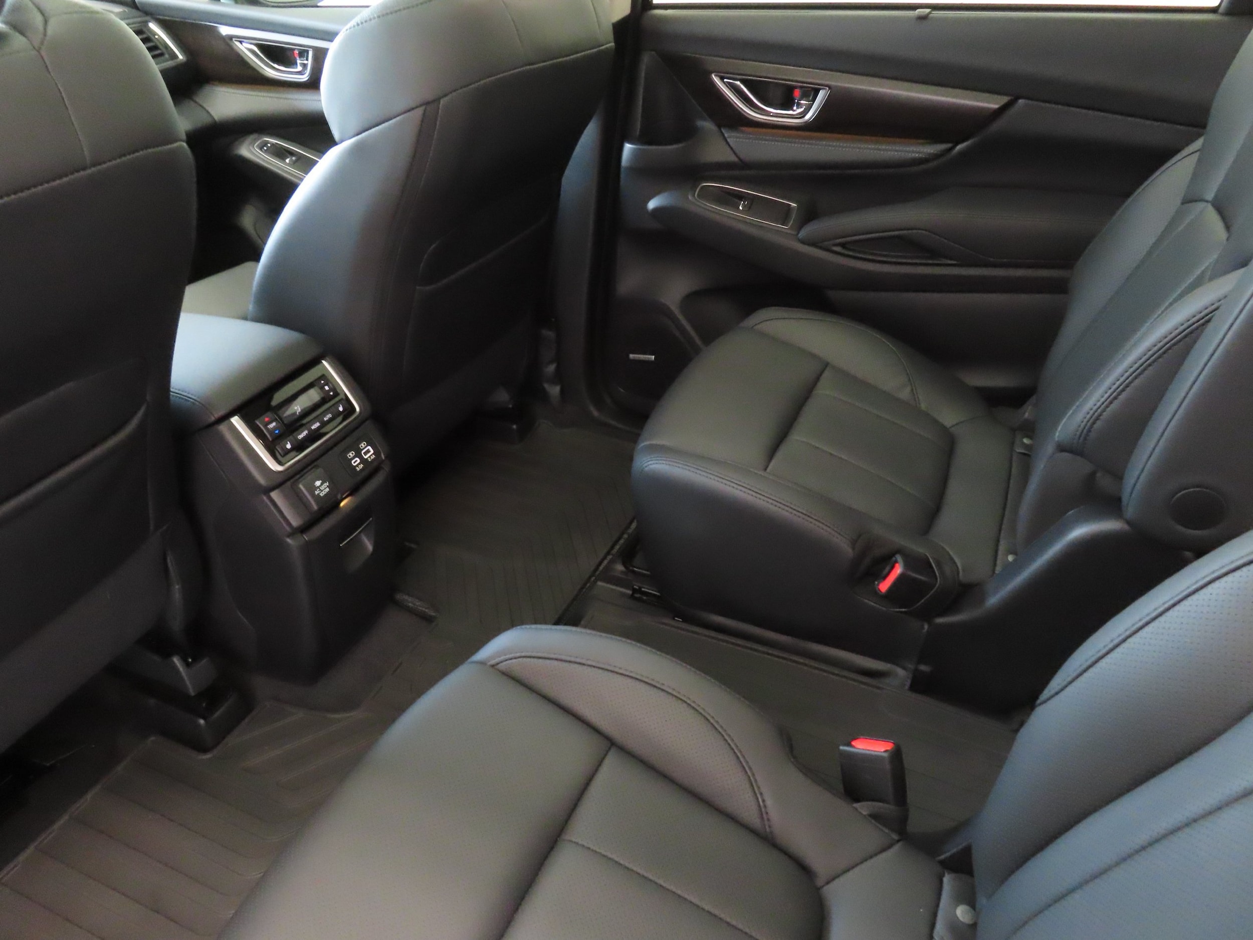 2026 Subaru Ascent Touring - Photo 21