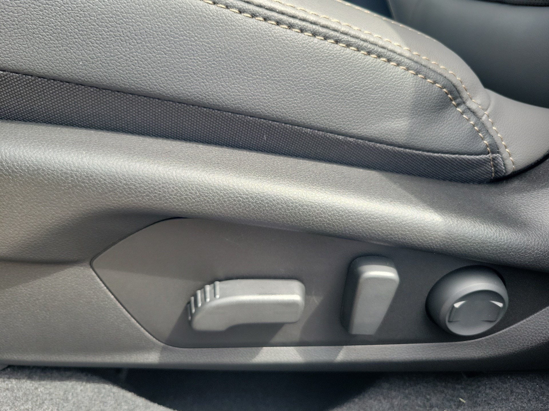2026 Subaru Outback Limited - Photo 14
