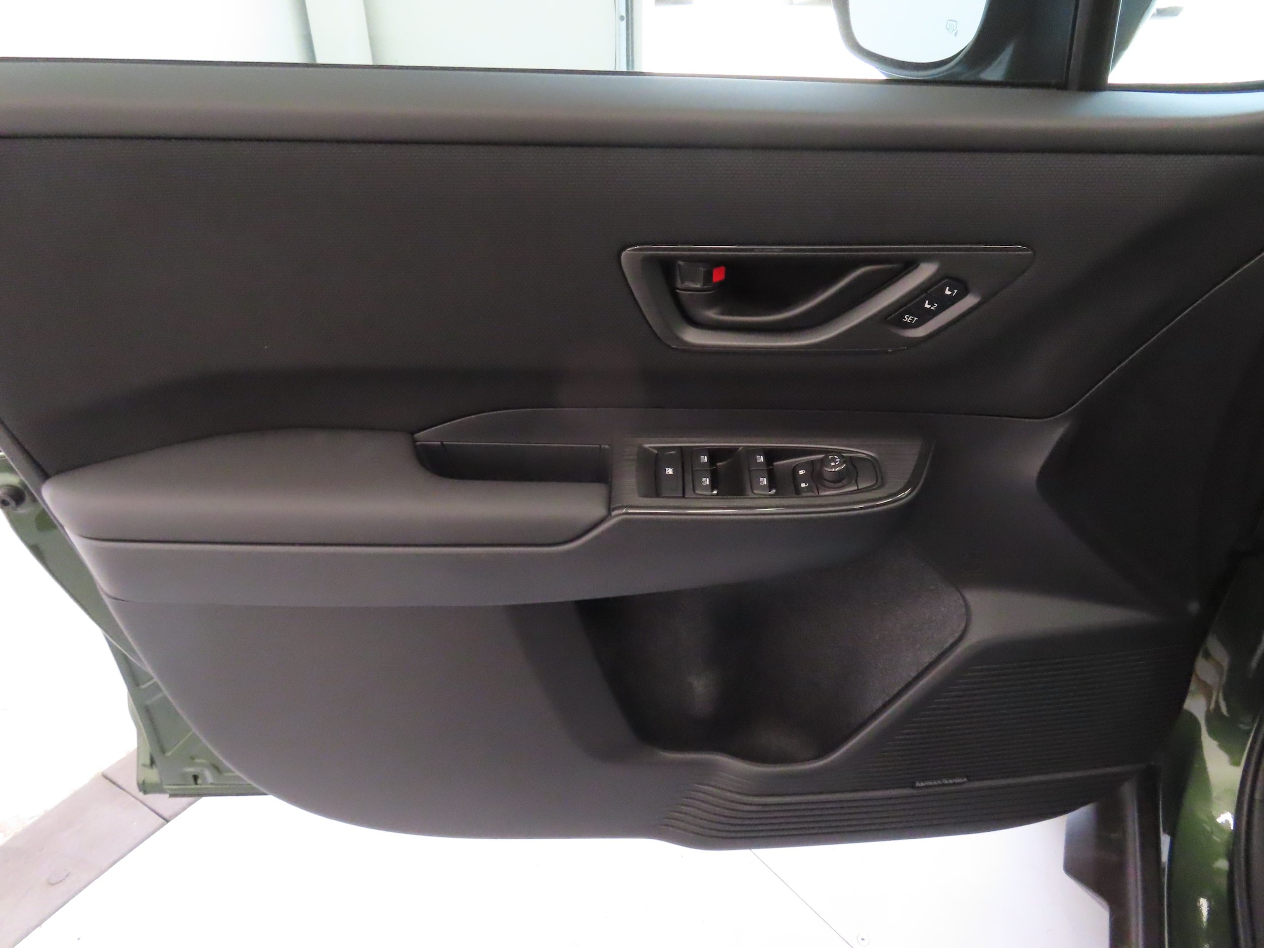 2026 Subaru Outback Limited - Photo 8