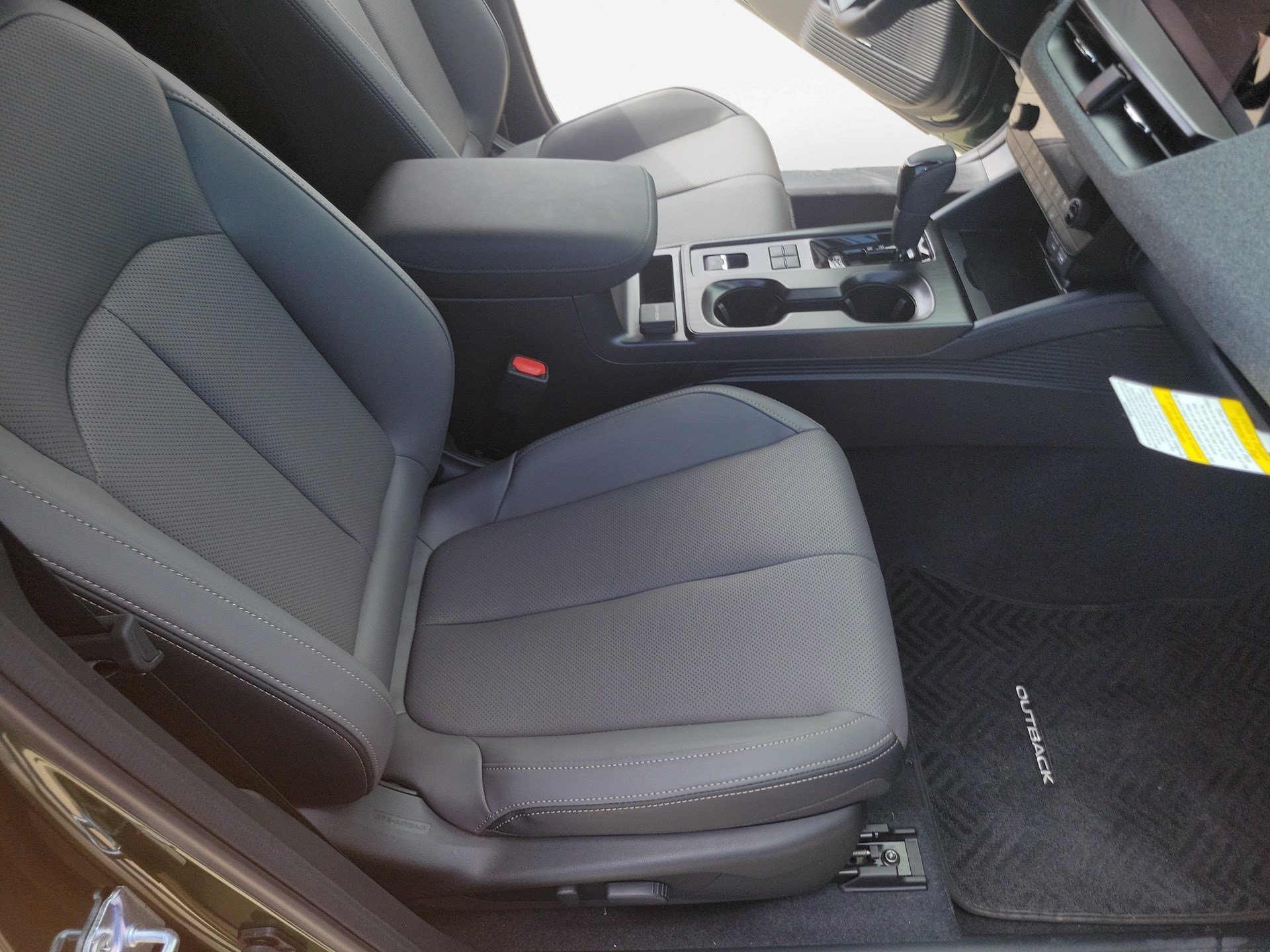 2026 Subaru Outback Limited - Photo 27