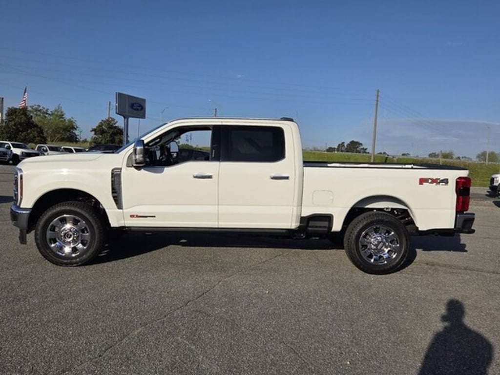 New 2026 Ford Super Duty F-350 Lariat Truck