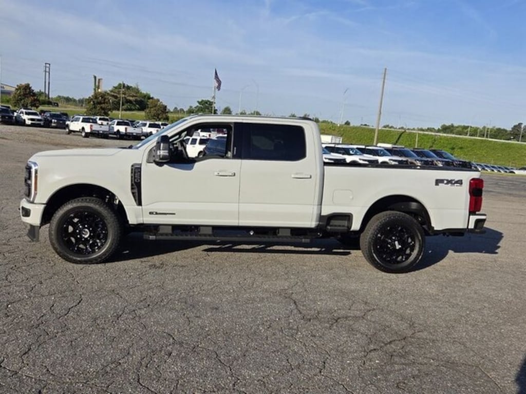 New 2026 Ford F-250 Super Duty Lariat Truck