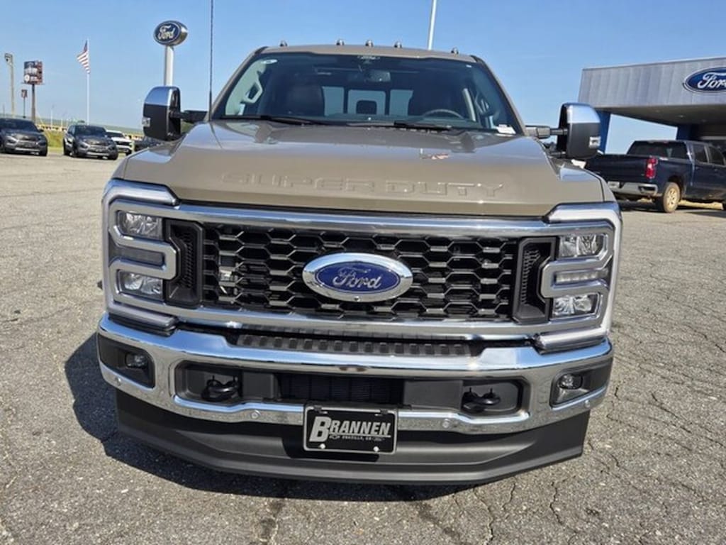 New 2026 Ford Super Duty F-350 DRW Lariat Truck